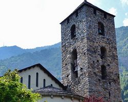 WHAT ARE THE GEOGRAPHICAL COORDINATES OF ANDORRA LA VELLA?